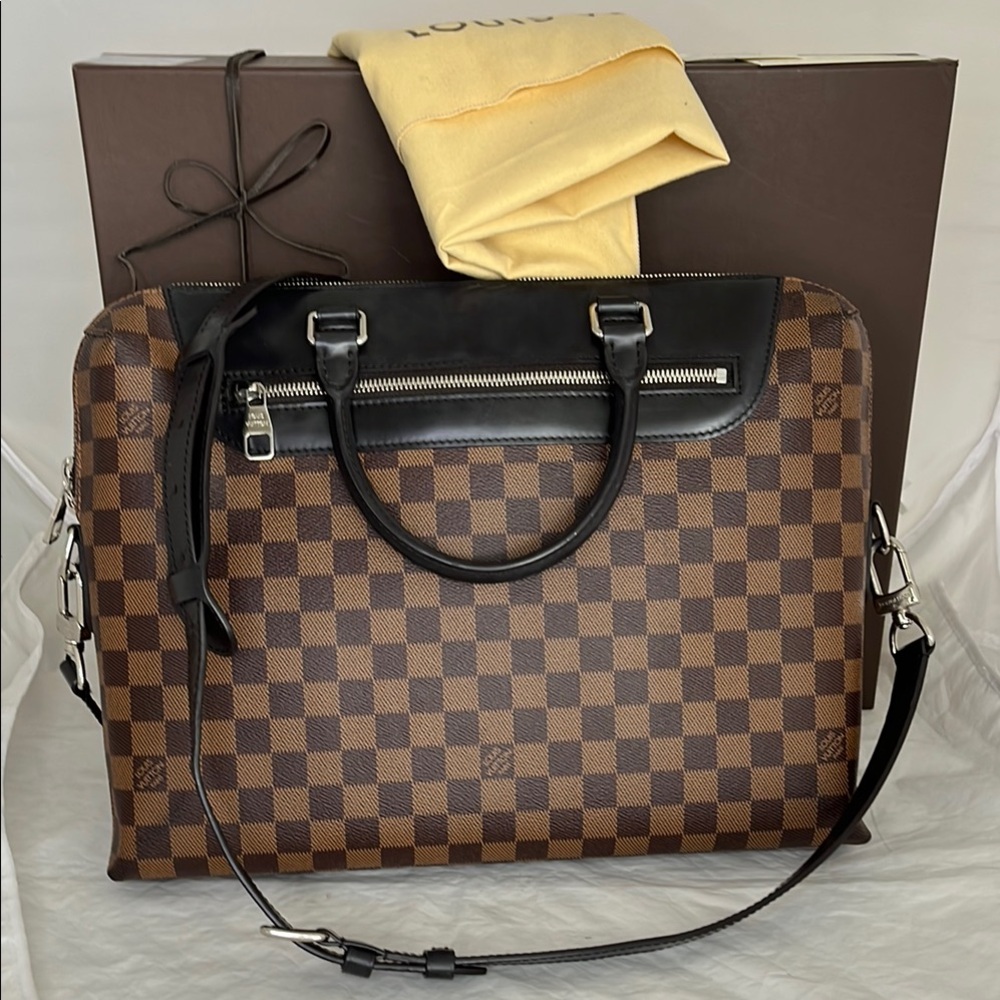 Louis Vuitton Porte Documents Jour NM